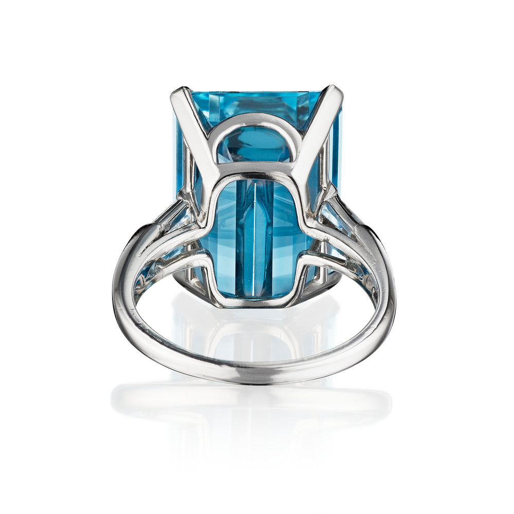 
                      
                        Macklowe Gallery Oscar Heyman Aquamarine and Diamond Ring
                      
                    
